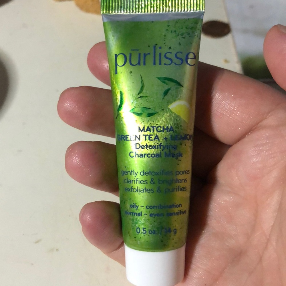 Purlisse charcoal mask